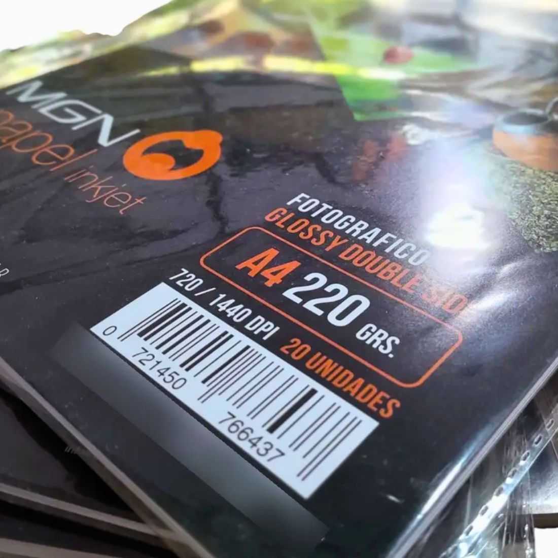 PAPEL MGN FOTOGRAFICO 220GR DOB.FAS