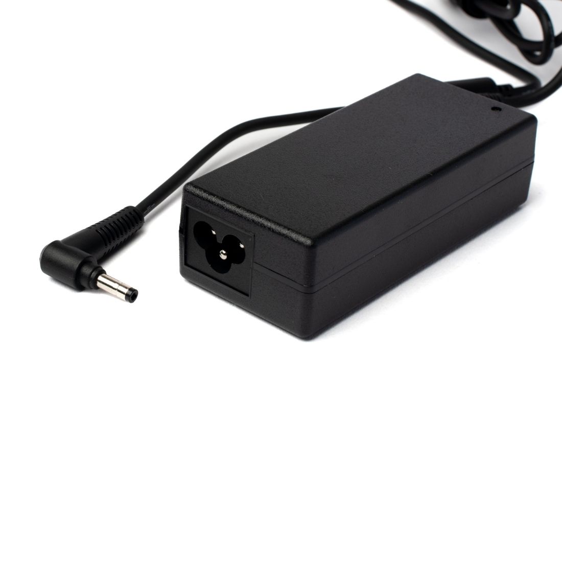 FUENTE P/NOTEB.ALTERNATIVA LE33    